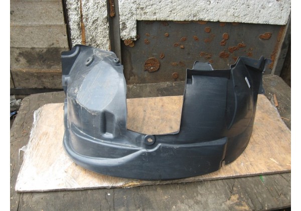 підкрилок передній правий Renault Duster, 7711547116, 638400004R